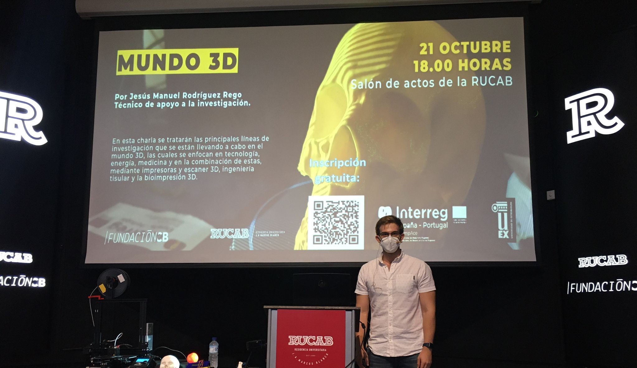 La Universidad de Extremadura realizó una charla en la Residencia Universitaria de Fundación CB (Rucab) de Badajoz sobre “Mundo 3D”